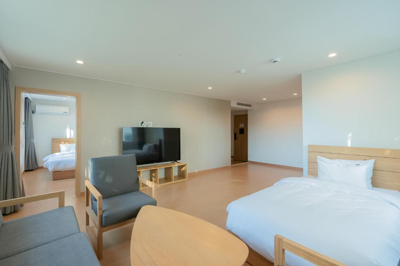 Heyy Seogwipo Hotel Dış mekan fotoğraf