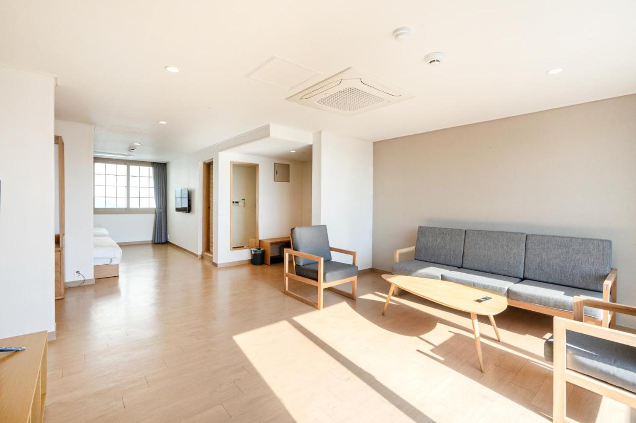Heyy Seogwipo Hotel Dış mekan fotoğraf
